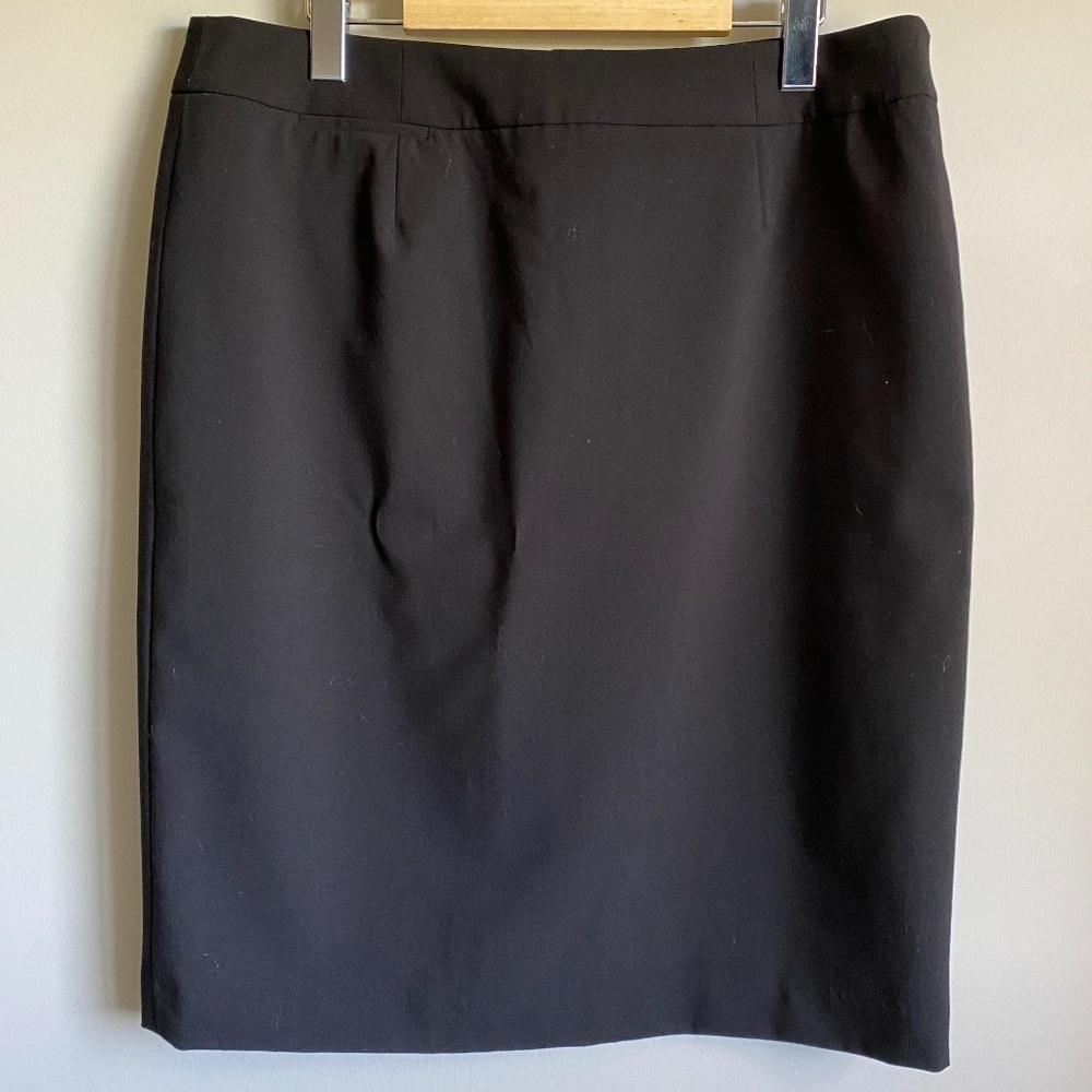 Calvin Klein Women's Black Straight Skirt Lined Size 14 Pencil